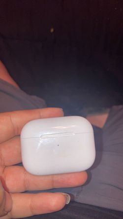 Apple AirPods Charging Case