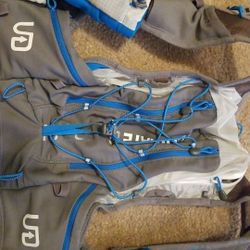 Ultimate Direction hydration pack almost new