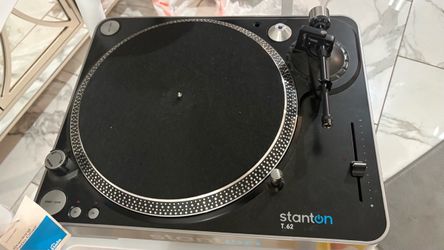 Stanton T.62 Direct Drive Turntable