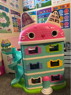 Gabby’s Dollhouse