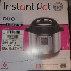Instapot Duo 6 Qt - Never Opened