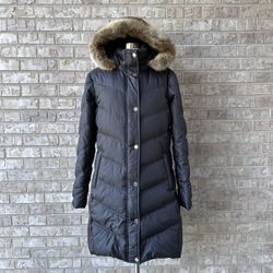 Michael Michael Kors women's down winter coat with a faux fur-trimmed hood size L