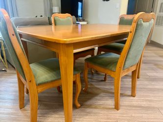 Title: Solid Wood Dining Table Set –3x5 Table + 4 Chairs