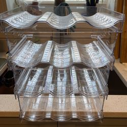 Water bottle organizer