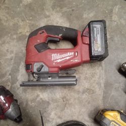 Milwaukee Cordless Jigsaw 18 Volt Battery And Charger