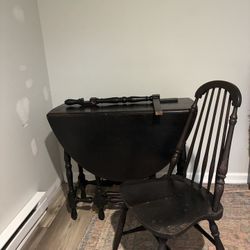 Gateleg table