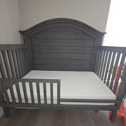 Beautiful Crib For Sale