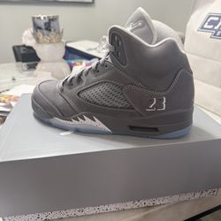 WOLF GREY J5 SZ 9 BRAND NEW