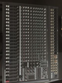 Yamaha EMX 5000-20 powered mixer