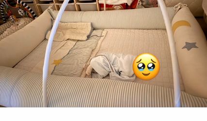 Baby floor bed with bumpers