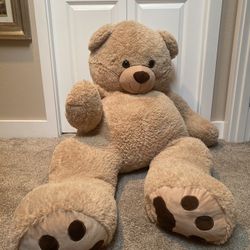 Giant Teddy bear 