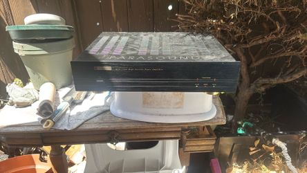 Parasound HCA-750A. Power Amp