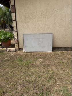 Free Stone Slab – Pickup Only