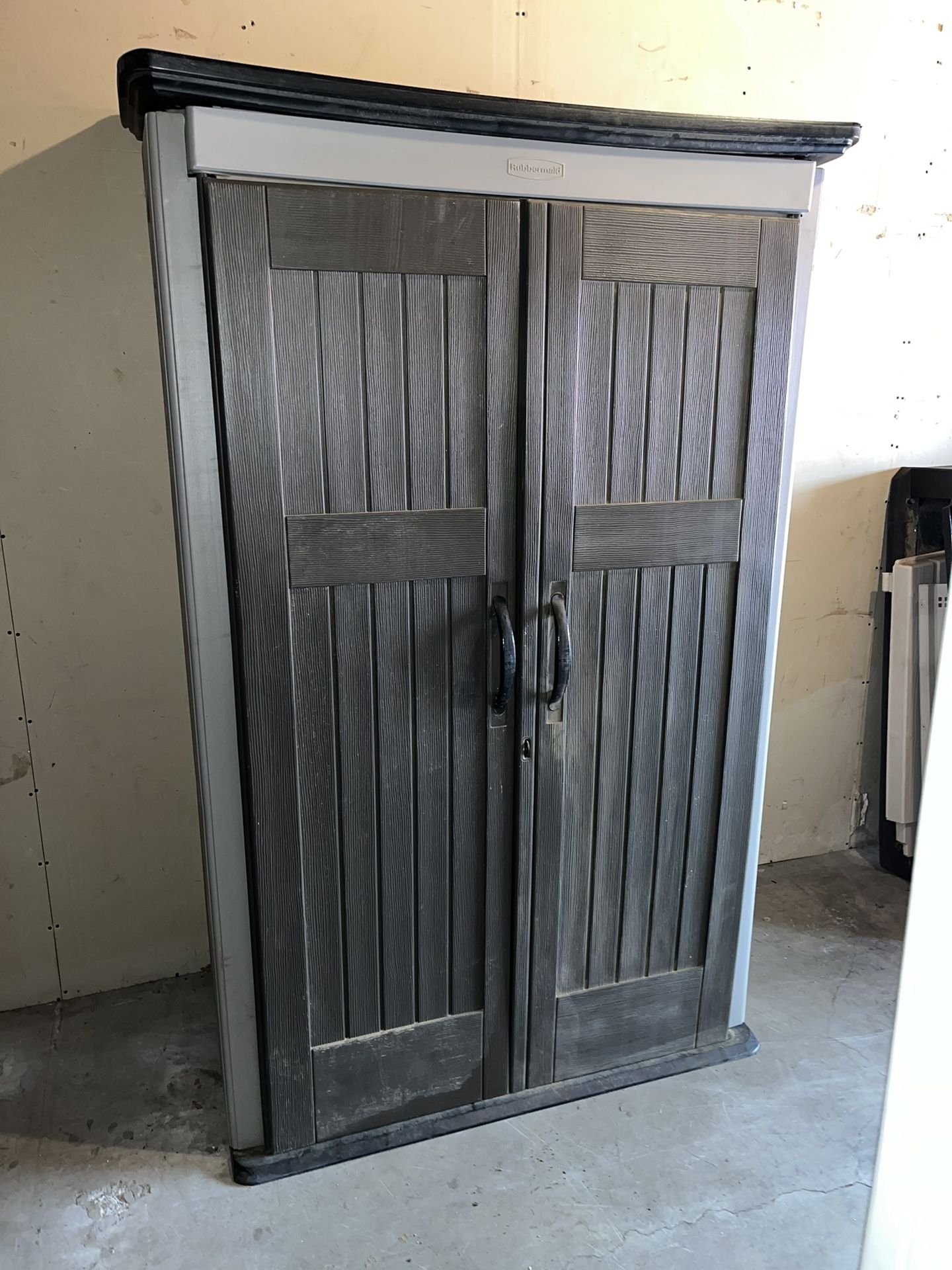 Rubbermaid Shed