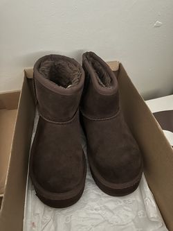 Kids Brown platform Uggs