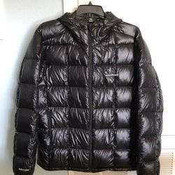 Montbell Men’s Superior Down Parka  Size XL In Excellent/Like-New Condition 