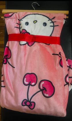 Hello Kitty Cherry Throw Blanket 