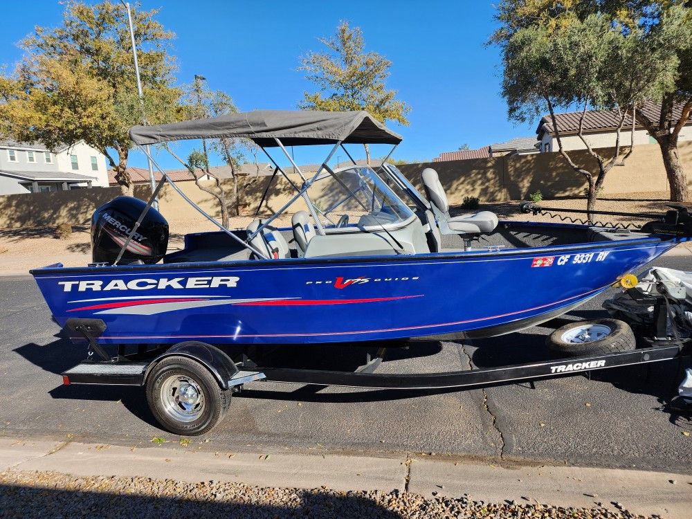 2016 Tracker Pro guide WT 175.deep V