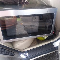 Whirlpool Shelf Microwave,Black