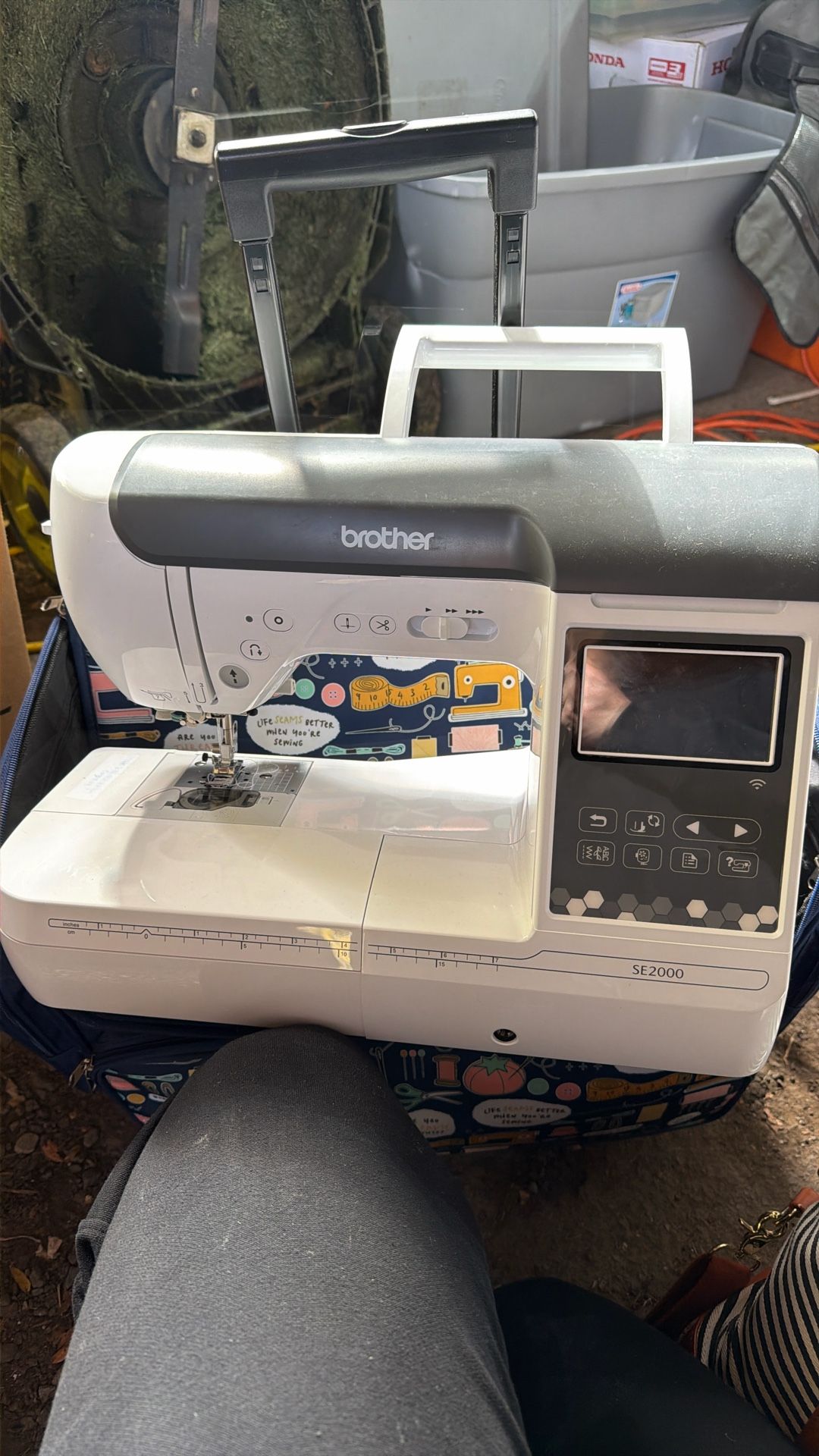 Brother SE2000 Sewing and Embroidery Machine