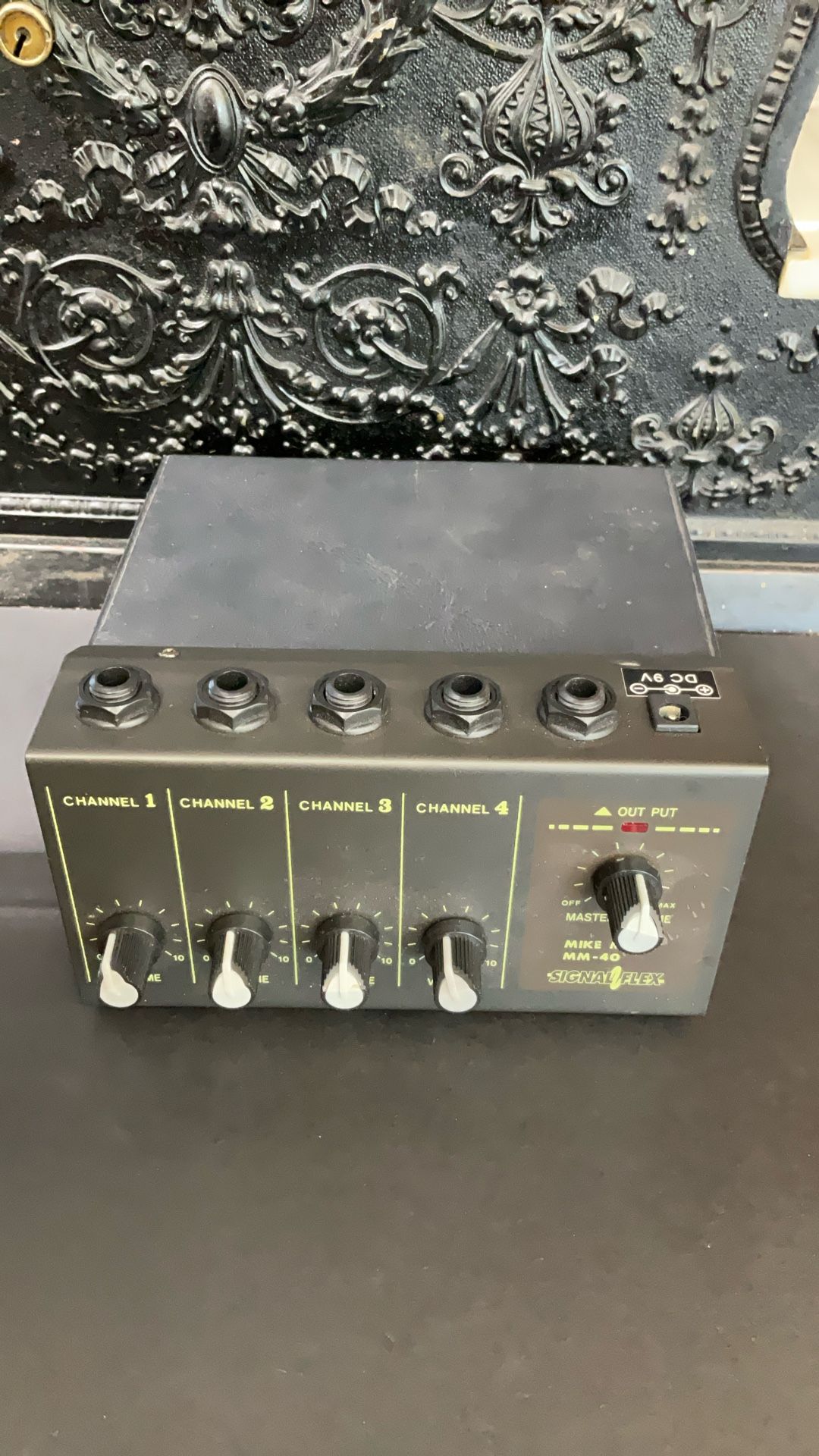 Four Channel Mixer mixer MM40