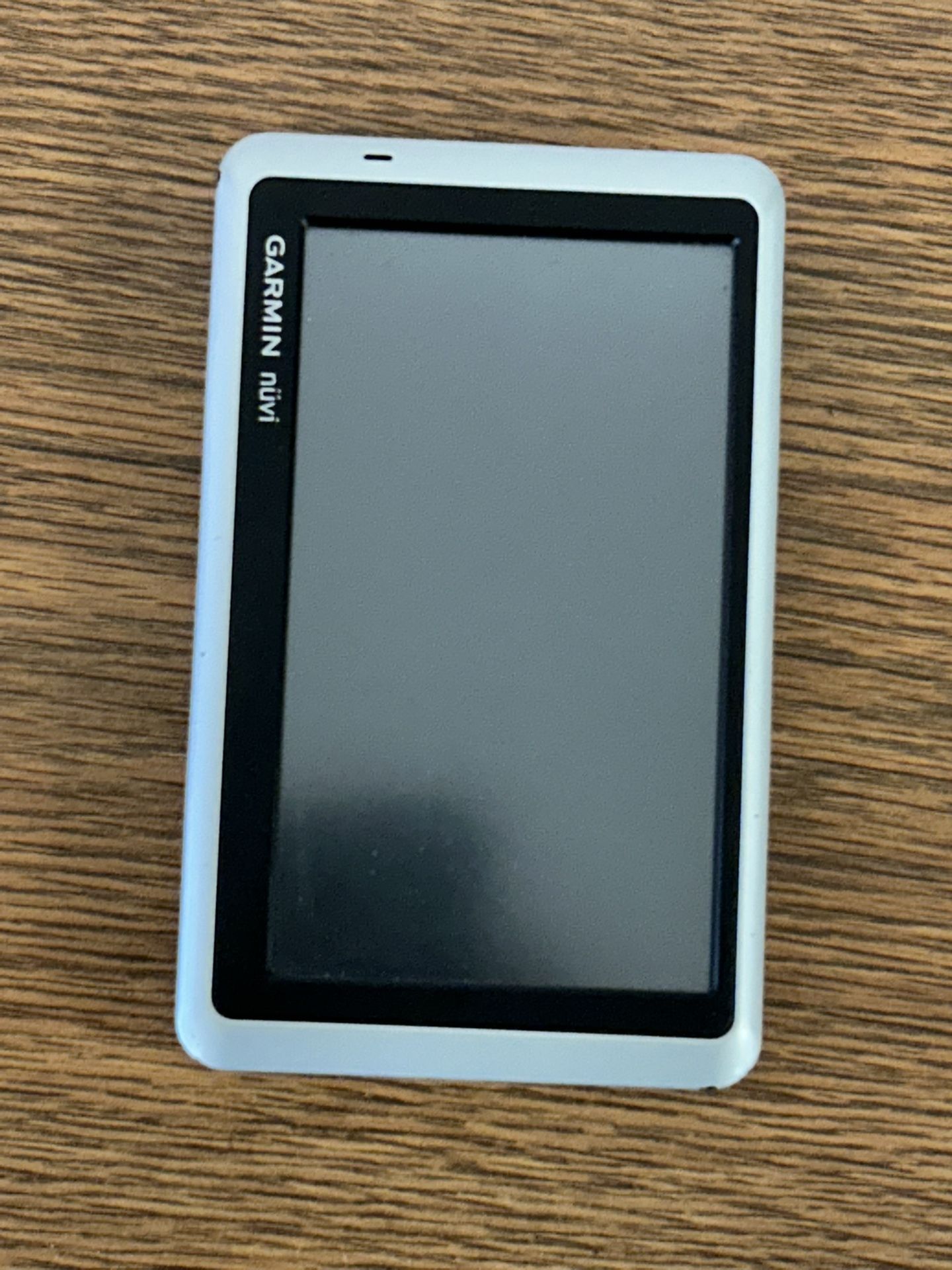 Garmin nüvi GPS Navigation System – Compact and Easy to Use