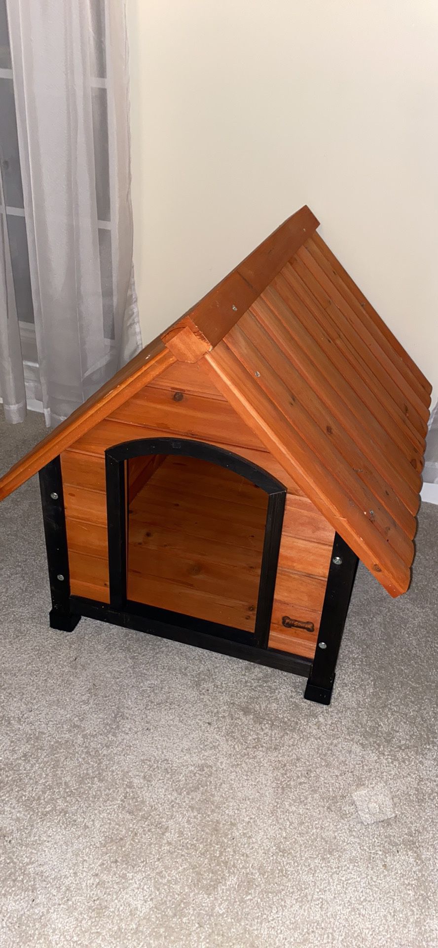 Adorable Small/Medium Sized Wooden Dog House. Never Used.