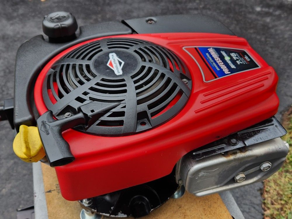 Briggs and Stratton Pro Series Engine