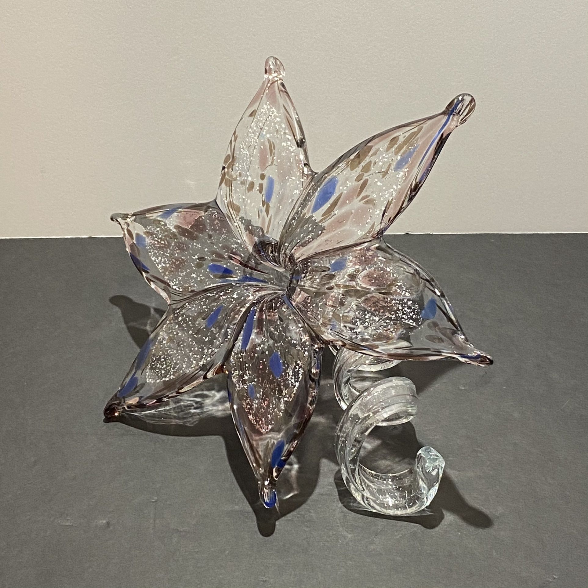 Murano Hand blown Glass Italian Made Beautiful Flower or Star Shaped piece glass