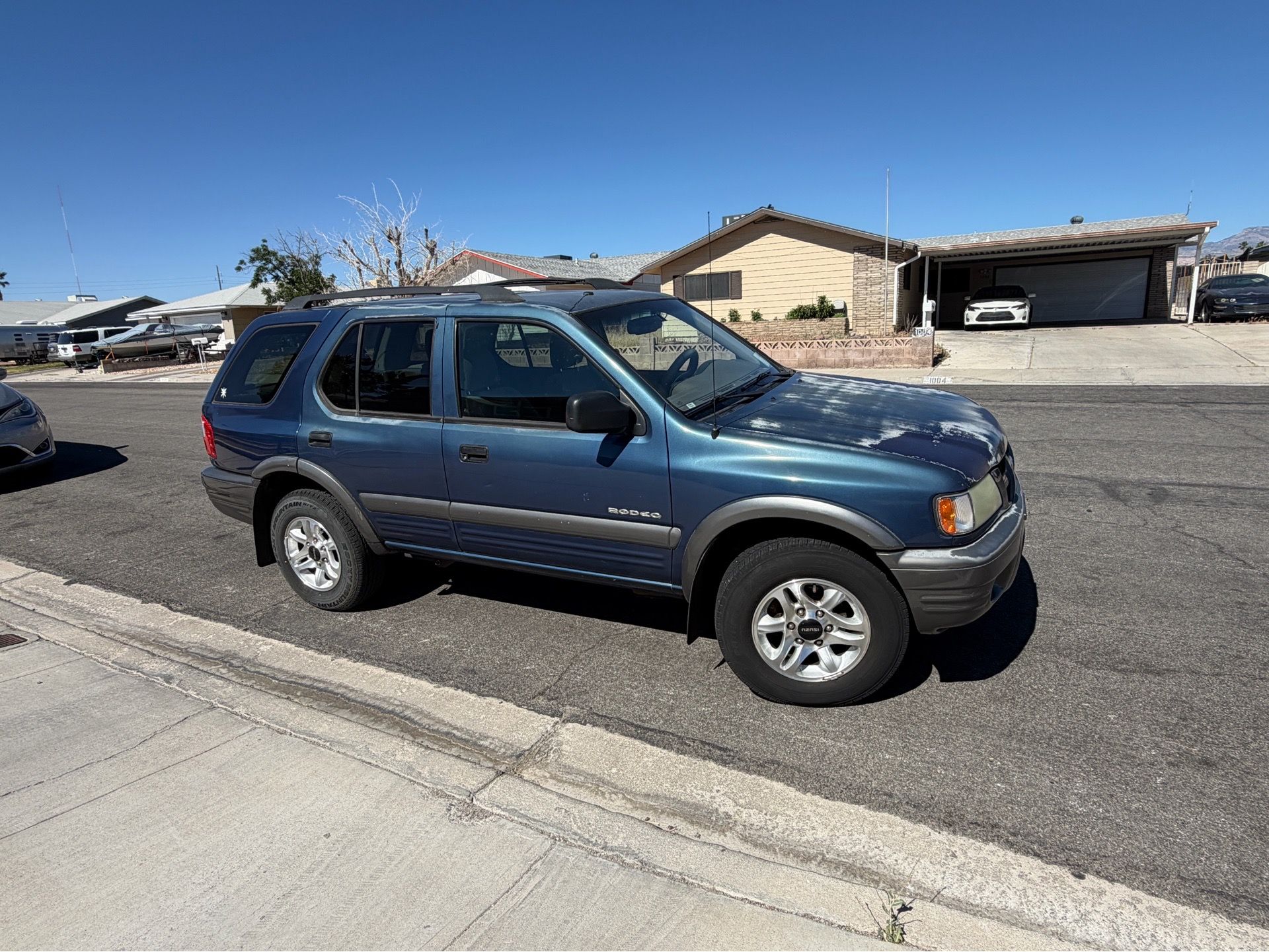 2003 Isuzu Rodeo for Sale in Las Vegas, NV - OfferUp