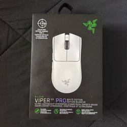 Razer Viper V3 Pro White Edition Wireless Gaming Mouse – Like New