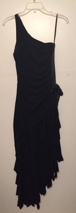 Black one shoulder asymmetrical ruffled Evening Gown