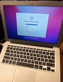 MacBook Air (13-inch, 2015 (Screen refurbished ) (Updated to (Monterey )Processor 1.6 GHz Dual-Core intel Core i5 Memory 8 GB 1600 MHz