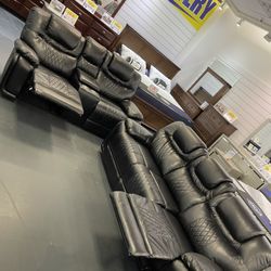 New Year’s Sale Event. Santiago Black Leather Reclining Sofa And Loveseat. Set Only $999. Easy Finance Option. Same-Day Delivery.