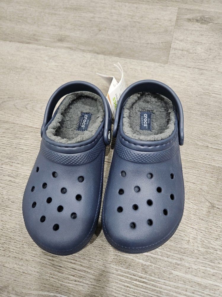 Navy Blue Crocs Fleece Lined New Size J1
