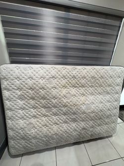Queen size bed