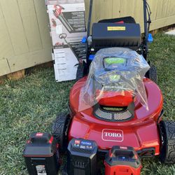 Toro 22 Inch 60 V Lawnmower Combo Kit