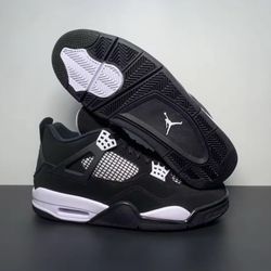 Jordan 4 white thunder