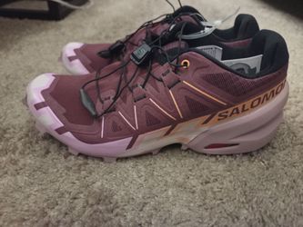 SALOMON RUNNING SHOES