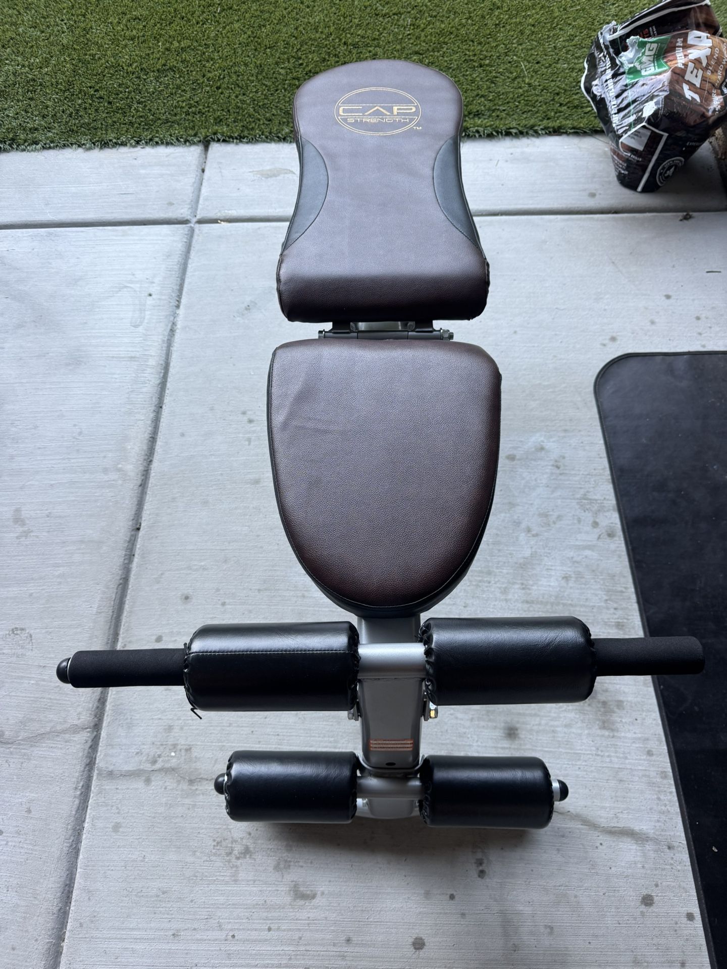 Weight Bench With Leg Attachment
