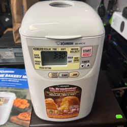 LIKE NEW Zojirushi Home Bakery Bread Baker Excellent Condition