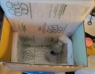 Free cold shipping box with 2 ice packs