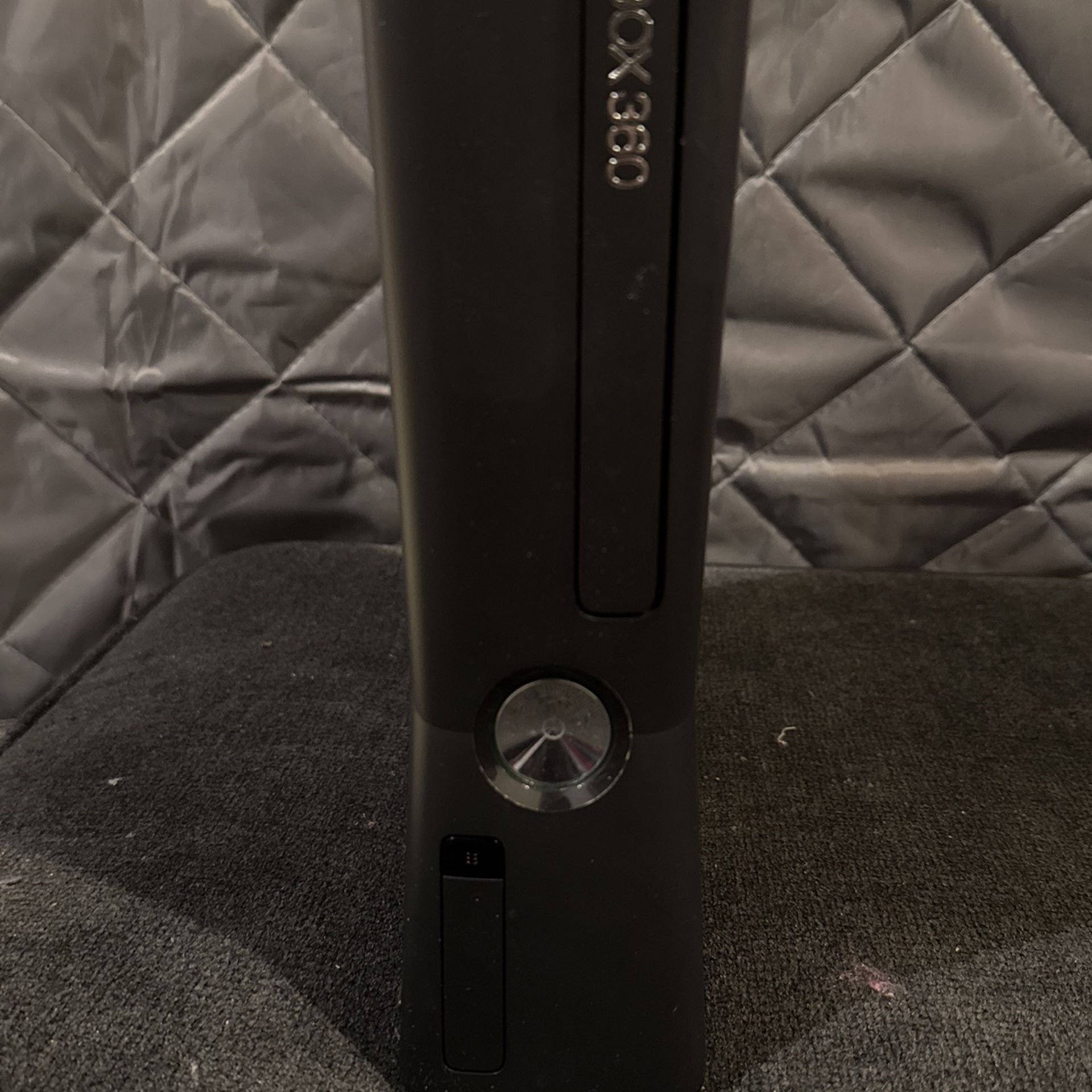 XBOX 360S (no Controller)