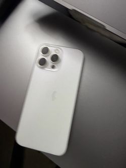 Iphone 16 pro max 256GB white att or cricket only
