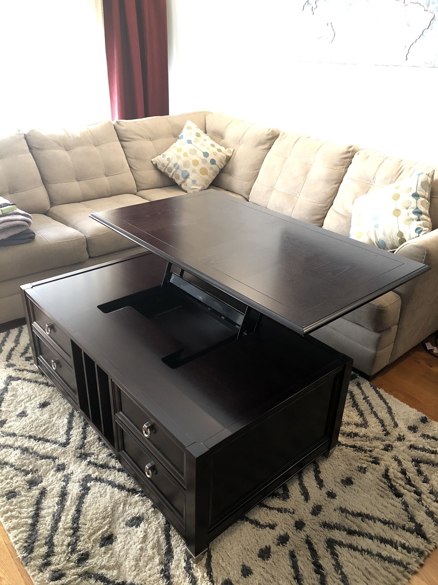 Lift-top coffee table