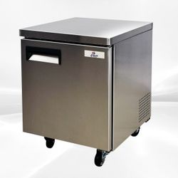 NSF Undercounter refrigerator 27 ins TUC27R