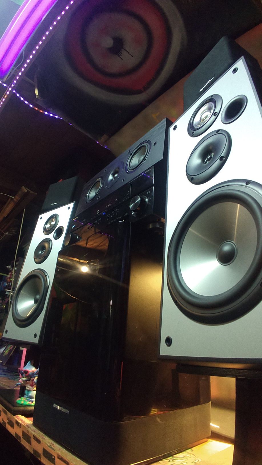 Pioneer 5.1 surround sound system with 5 pioneer speakers and reciever an HK powered subwoofer