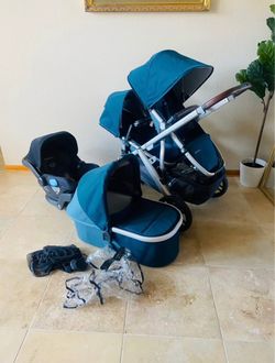 Uppababy Vista V2 Double Stroller with Car Seat and Bassinet Finn.