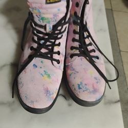 Dr. Martens Sheridan Pink