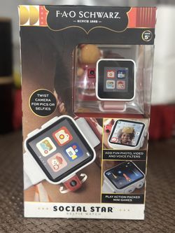 f.a.o schwarz social star selfie watch